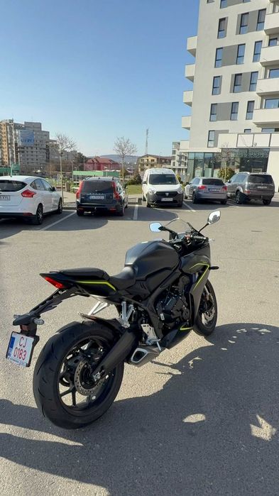 Honda CBR650R E-Clutch 2026 – 168 km – stare impecabilă
