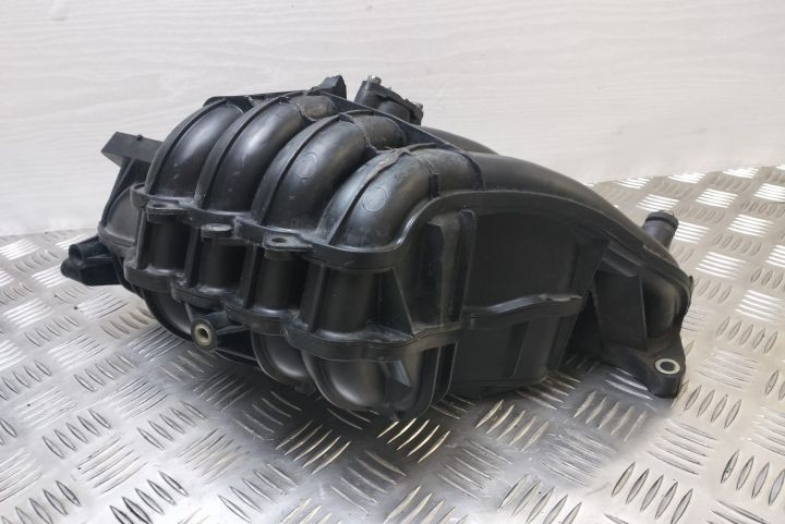 Galerie de admisie Suzuki Swift a 3-a generatie