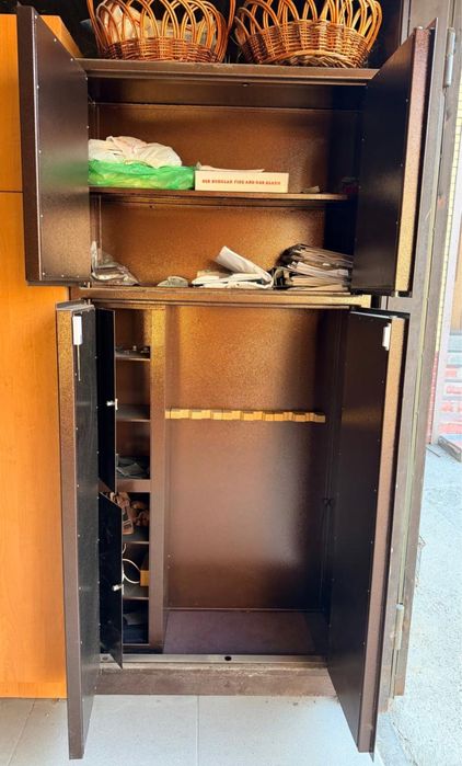 Продам большой сейф