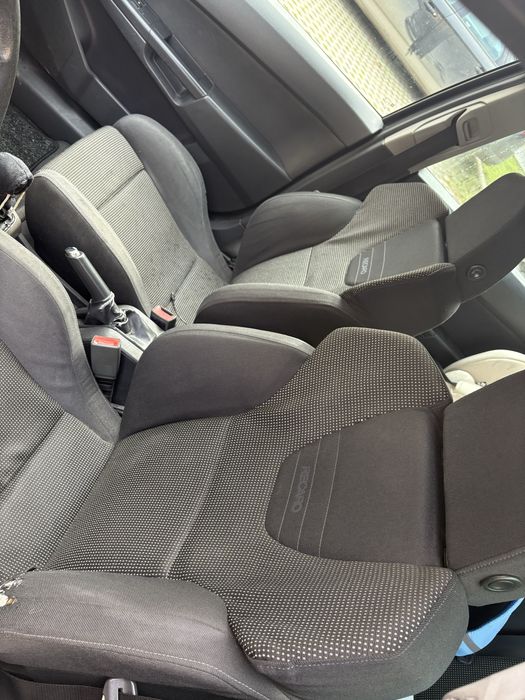 Opel astra H 1,9 2007