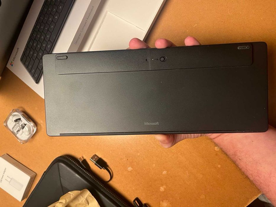 Tastatură Microsoft Design Compact Keyboard