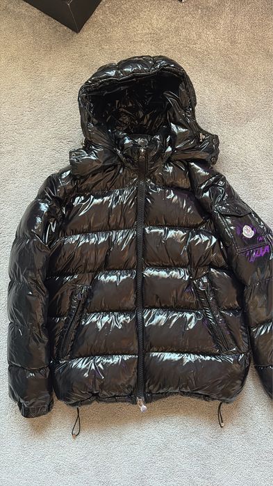 Moncler яке.