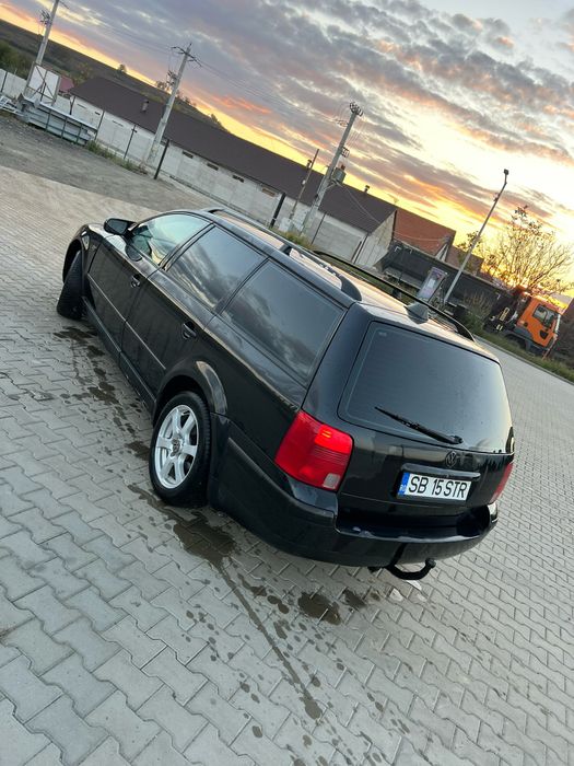 VOLKSWAGEN Passat 0 — imagine 4