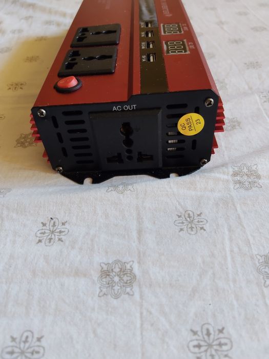 Vând invertor power inverter 2000w , folosit o singură dată