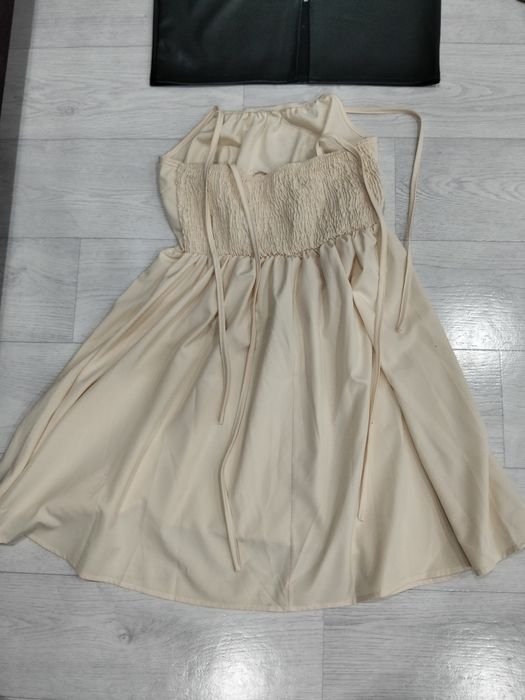 Продаётся б/у летнее платье 5000 тенге