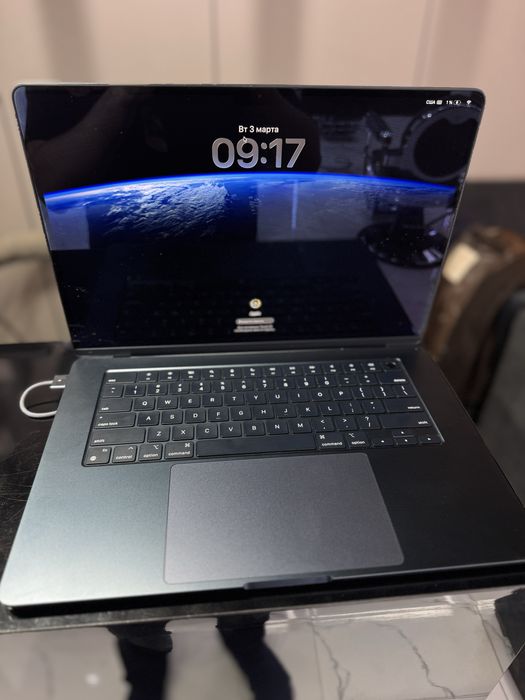 Apple MacBook Air M2 15” 2023Space Gray – Ideal holat