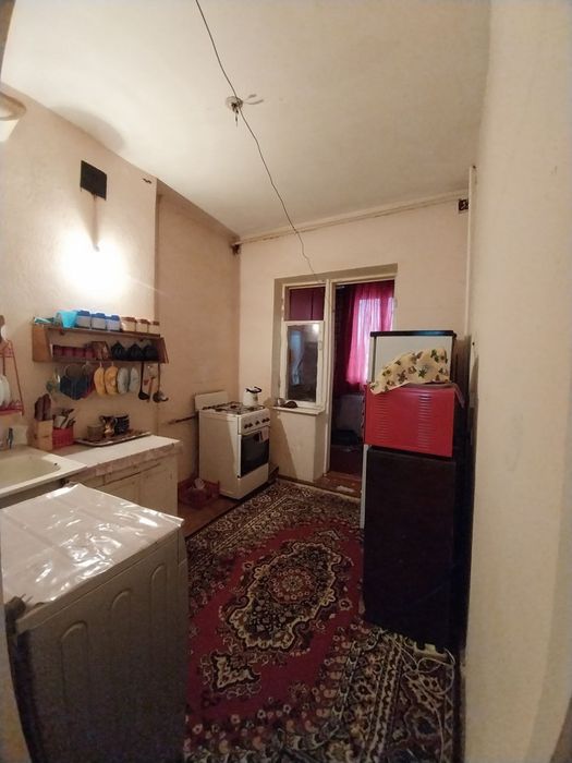 Sotiladi 10 mikro rayon arinter 26 konechka