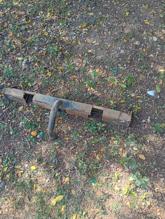 Cârlig mașina folosit pe Duster