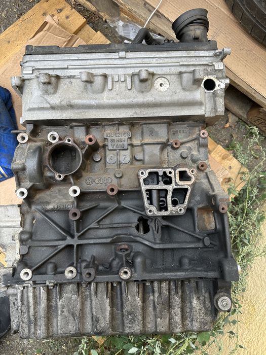 Счупен двигател от Ауди А3 2.0 ТДИ 170 к. с. CFG012111 (без глава)