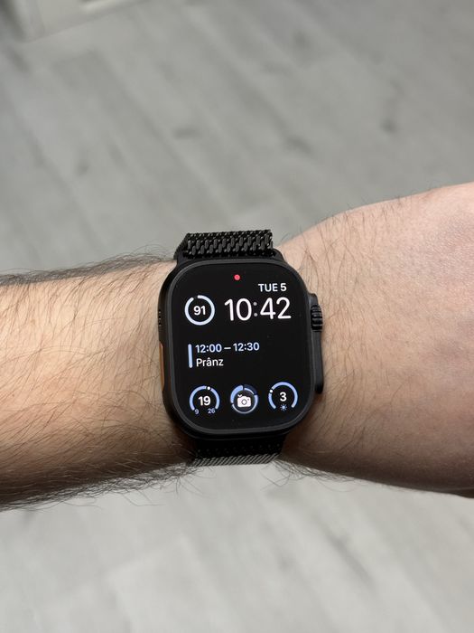 Apple Watch Ultra 2 / 49MM / Negru / Baterie 96% / Curea Titanium / Curea Trail