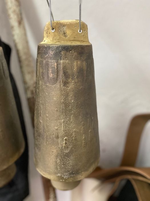 Продавам чанове от 1 до 15 за въпроси на лично съобщение!!!