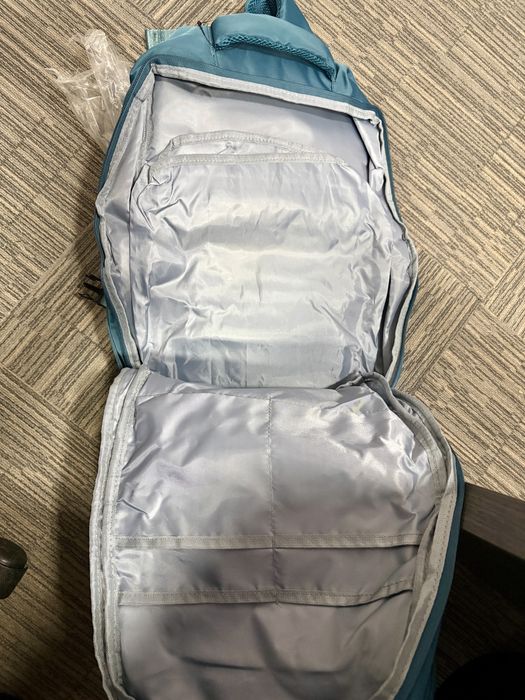 Rucsac avion EasyJet 45x20x36 impermeabil bagaj mana