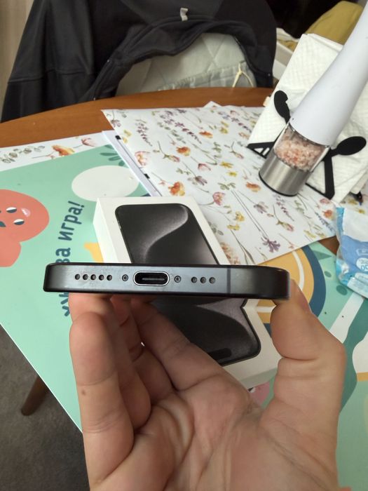 Apple iPhone 15 Pro 256GB Titanium Black