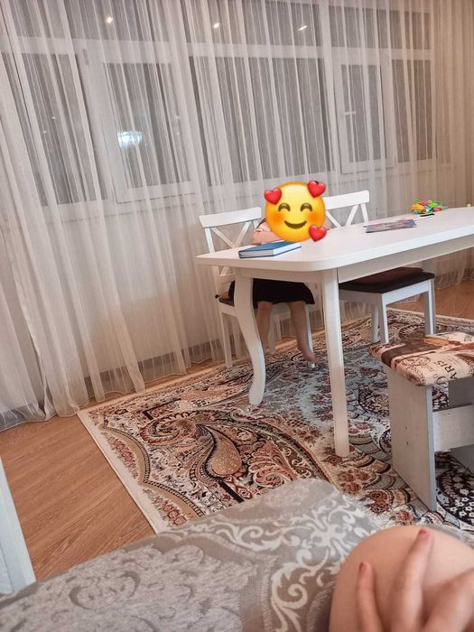 Стол для кухни, гостинной