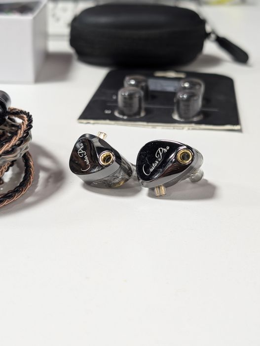 Kz Castor Pro + Bluetooth наушники Kz Az09