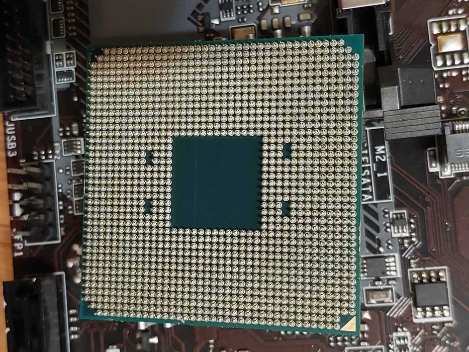 AMD Ryzen 5 3600 + MSI B450M Pro-M2 Max