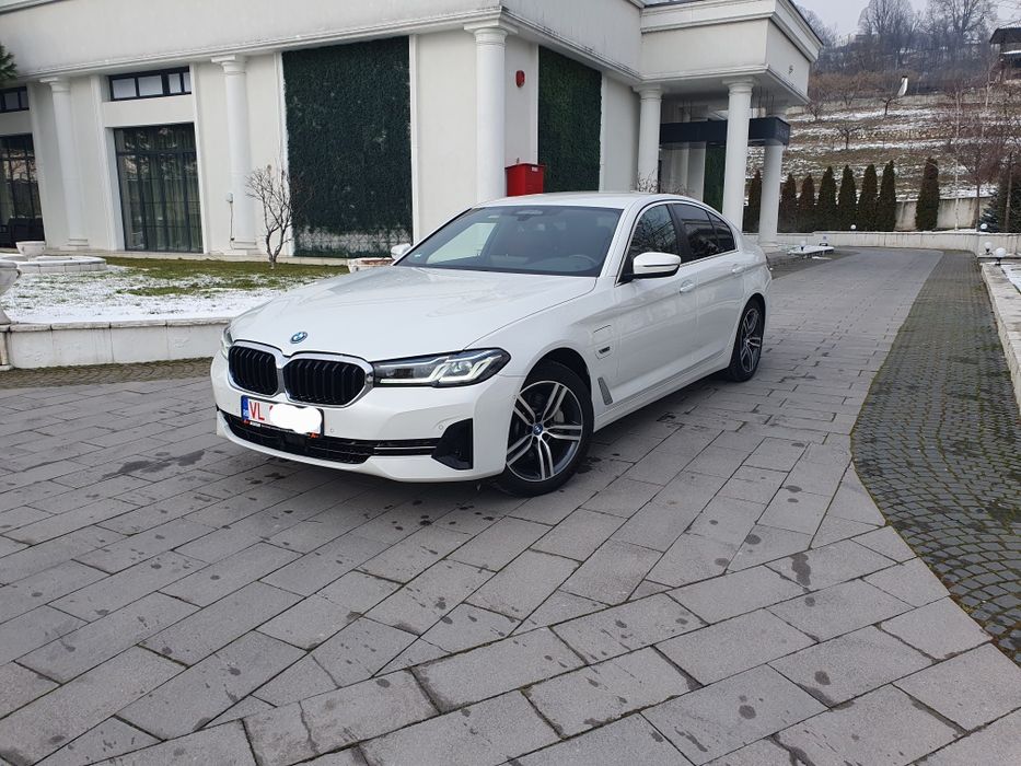 2022 Bmw 520e 204 cp plug in hybrid laser