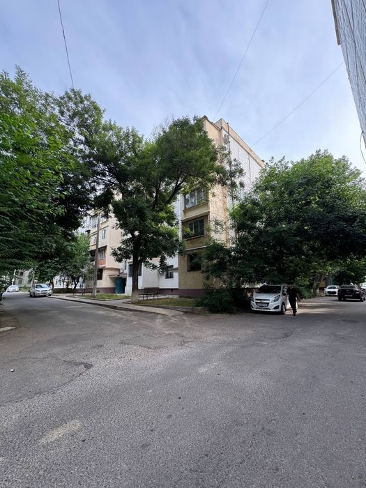 Юнусабад 10 квартал 2/3/5 (58²) продаётся квартира ипотека
