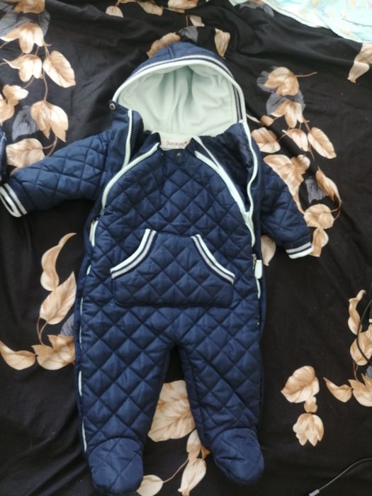 Комбинезон весенний 6-9 месяцев