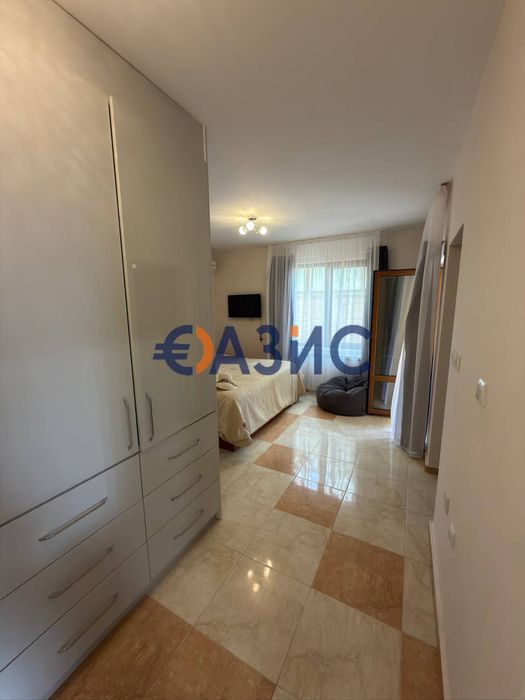 Апартамент с 3 спални в жилищна сграда, Свети Влас, България, 146 кв.