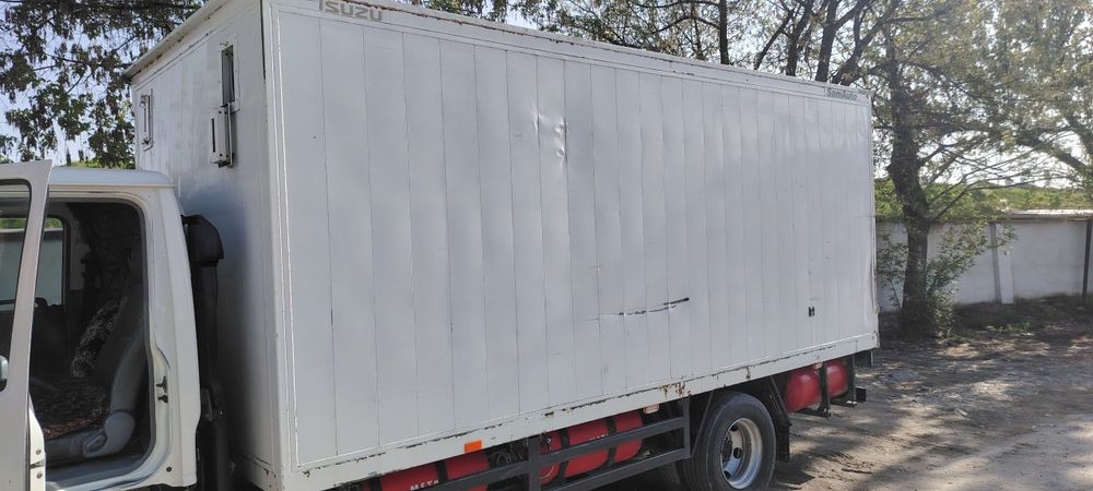 Isuzu Butka kuzov sotiladi