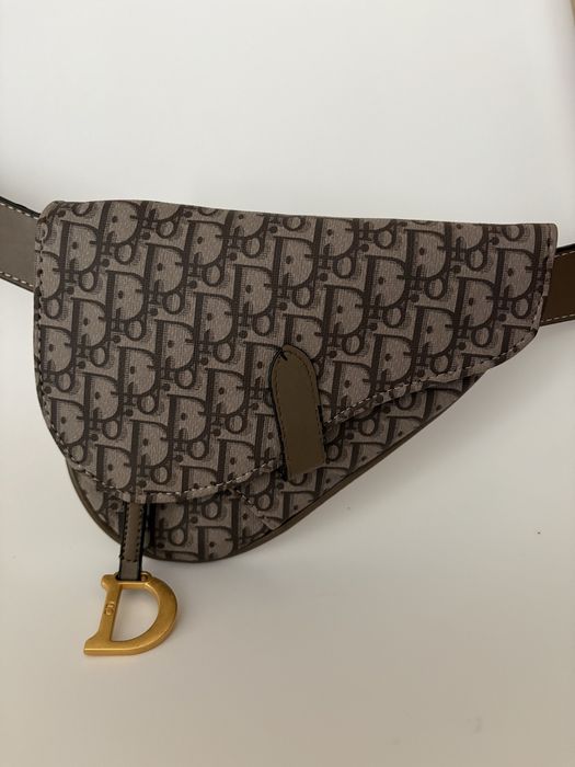 Малка чанта за кръст Dior