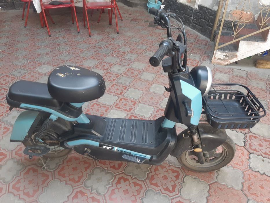 Skuter bongo moto