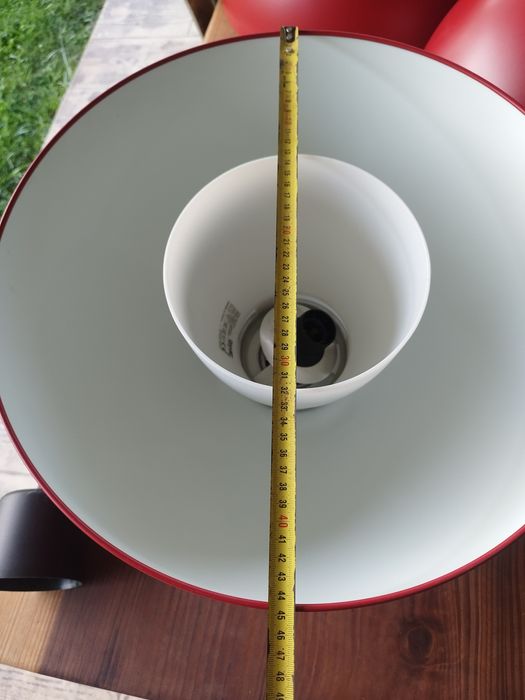 Продавам червени лампи полюлей