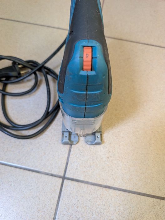Fierăstrău pendular Makita 4329 (450W) – Original, stare excelentă