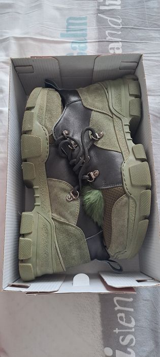 Маратонки и чанта