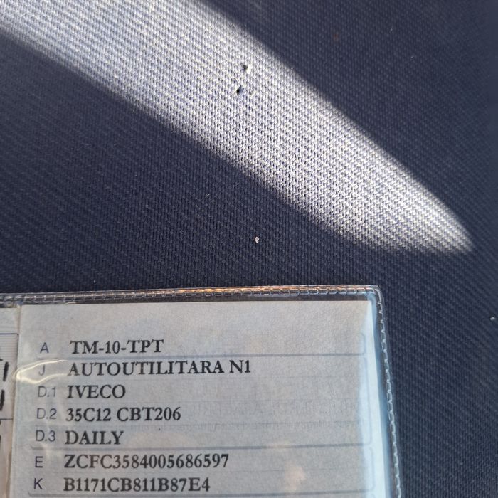Vând iveco daily