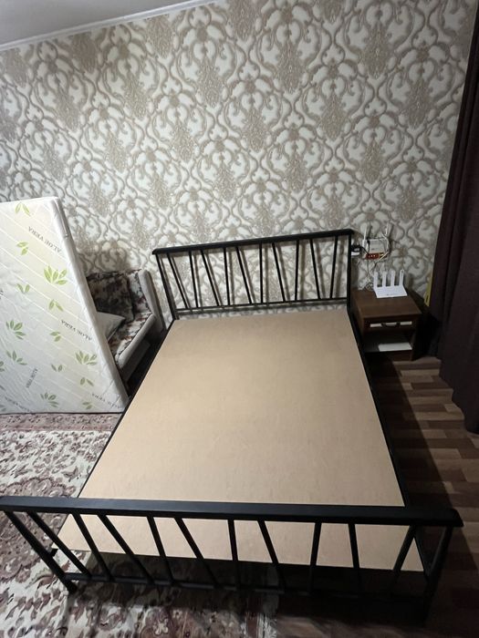 Продам 2х спальную  кровать