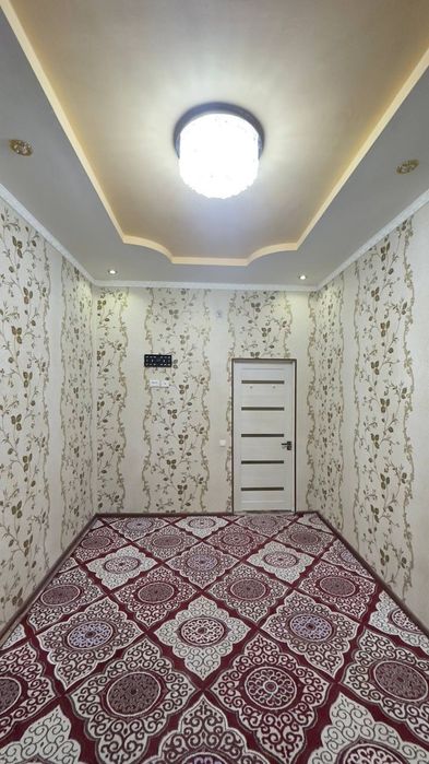 Terakzor tomonda 2 xonalik uy sotiladi