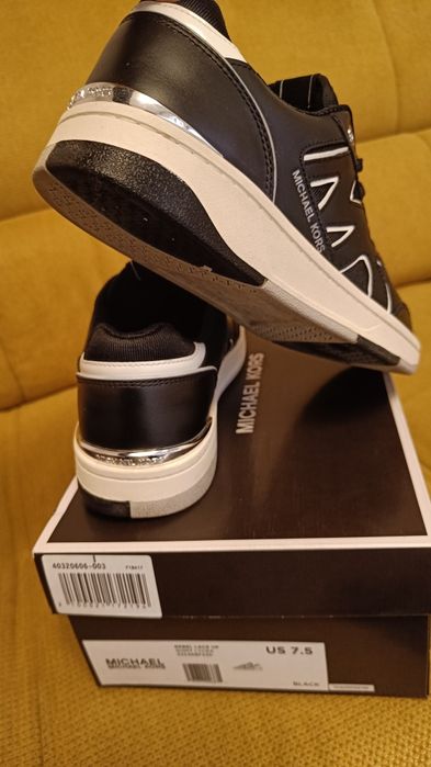 Естествена кожа Michael Kors