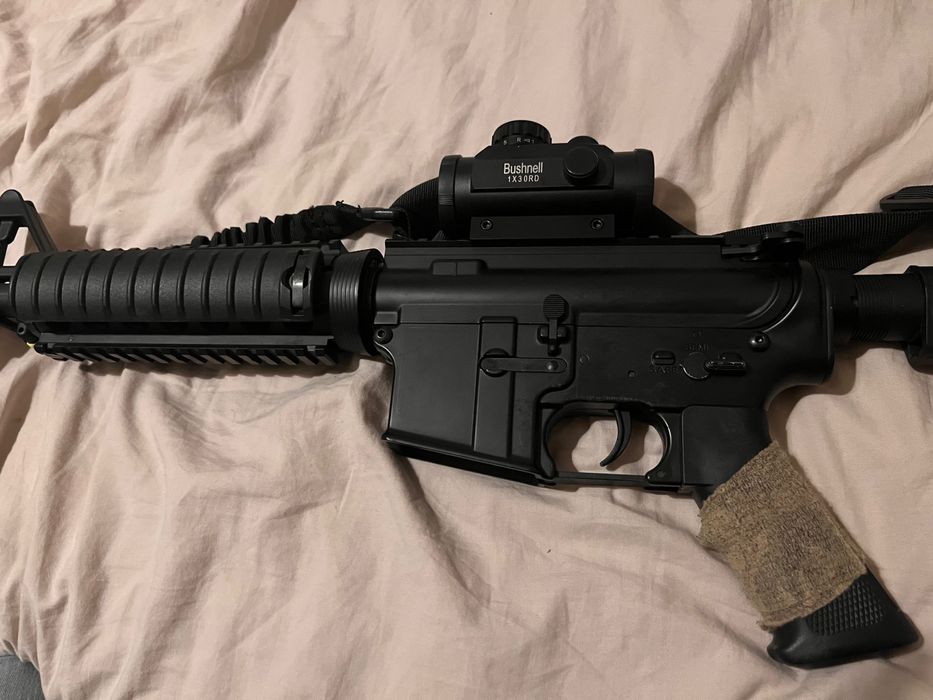 Еърсофт М4 1,6 джаула на батерия,втора ръка