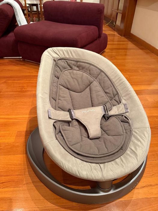 Sezlong Leaf Curv, Almond, Nuna