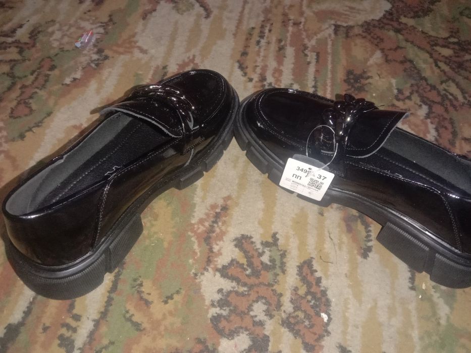Туфли для школы,лоферы