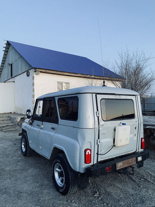 Уаз хантер 2005