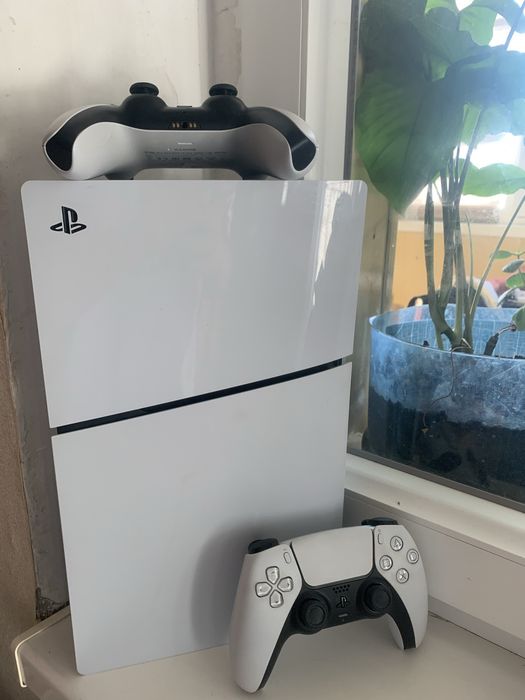 PlayStation 5 slim 1tb