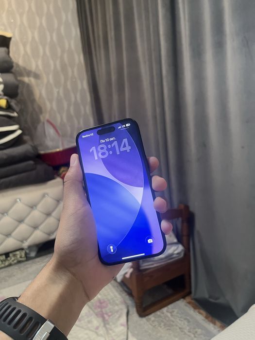 iPhone 15 черный цвет