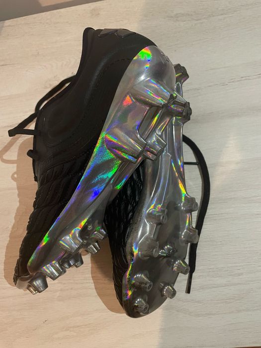 Vând ghete fotbal in stare foarte buna