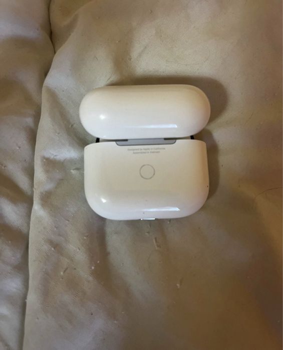 Vand airpods 3 originale fara cutie!