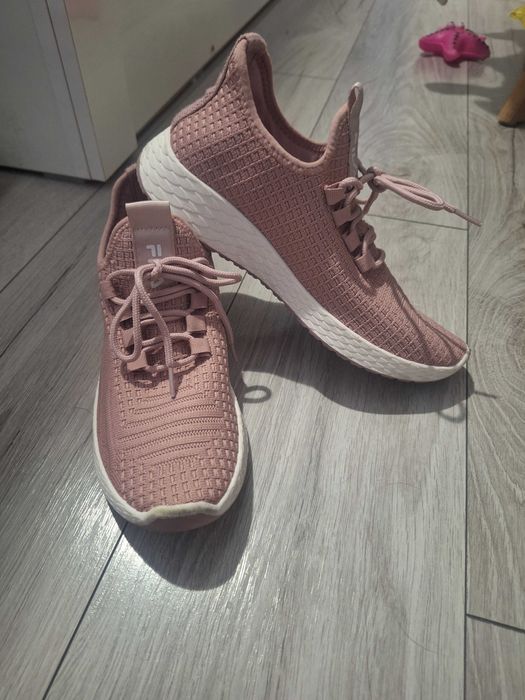 Дамски маратонки Fila