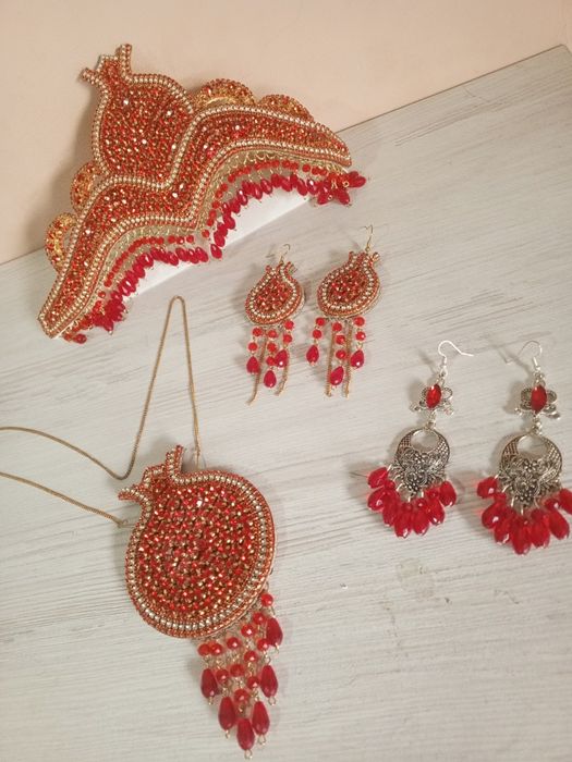 Tillaqosh 4 talik komplekt