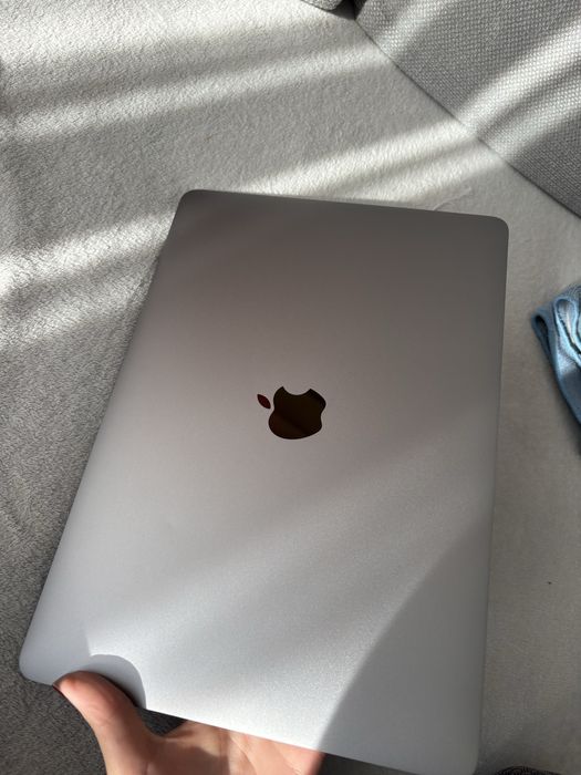 Macbook Air 13- inch