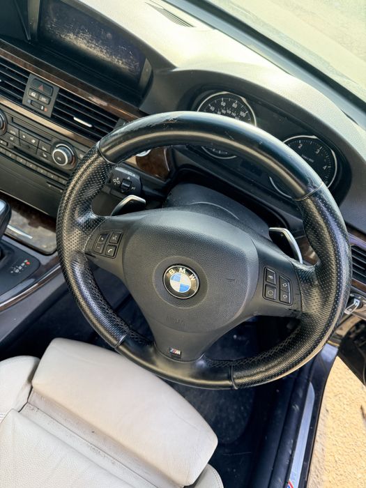 Volan m pachet cu padele bmw e90 e91 e92 e93 e87 e81 e82 e88 e84