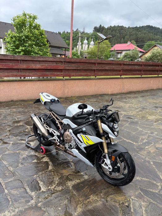 Vând BMW S1000R 2021 model 2022