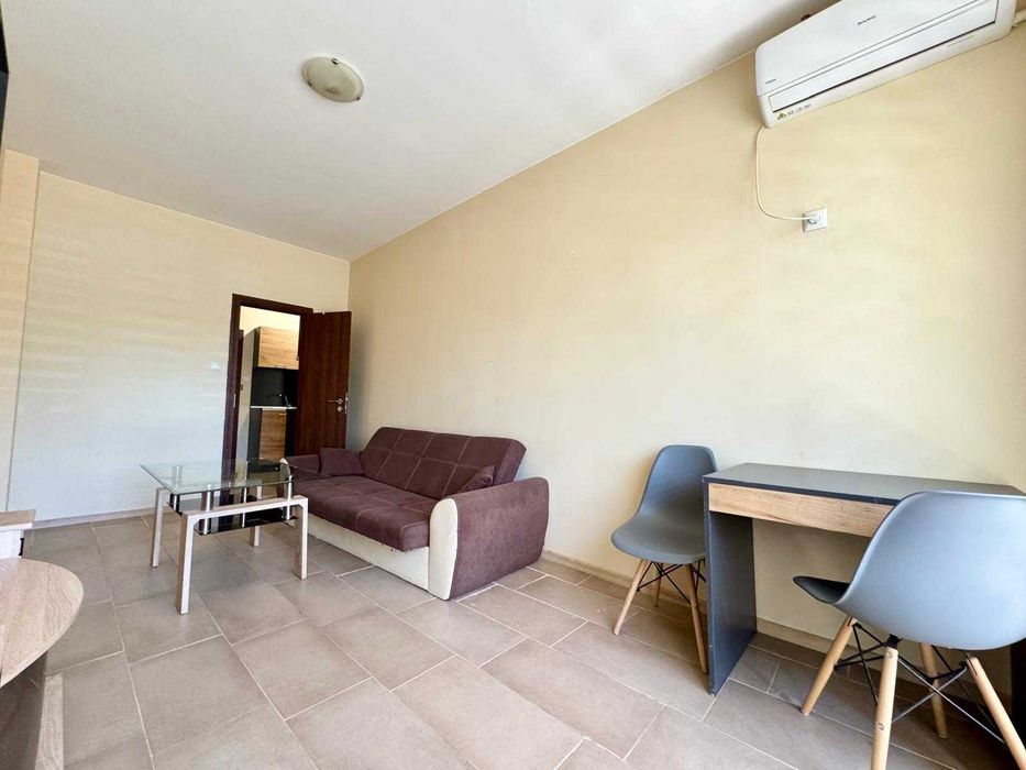 Продава се Двустаен апартамент в Велико Търново, Акация - 50 кв.м за 1540 €/кв.м - Снимка #1