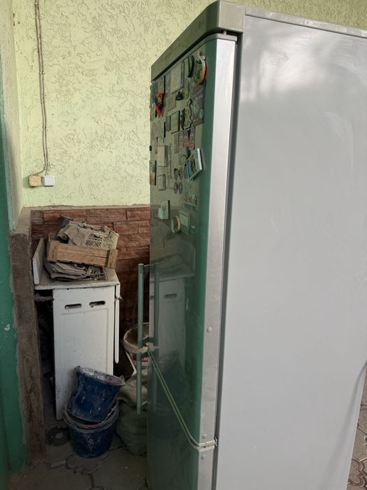 Холодильник продается