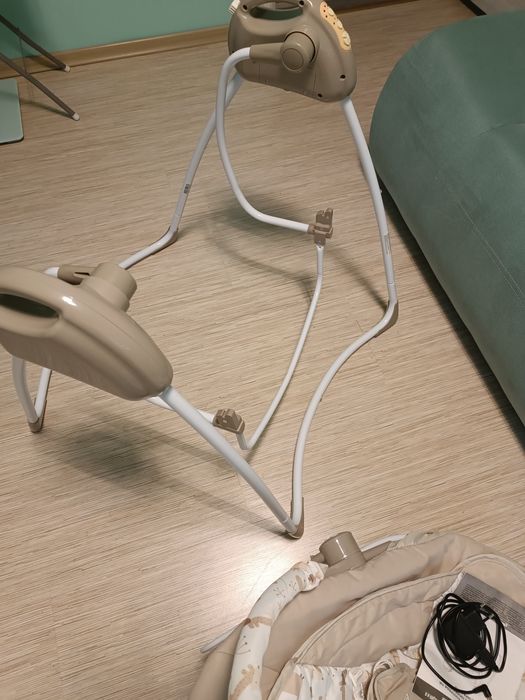 Електрическа люлка-шезлонг Чиполино